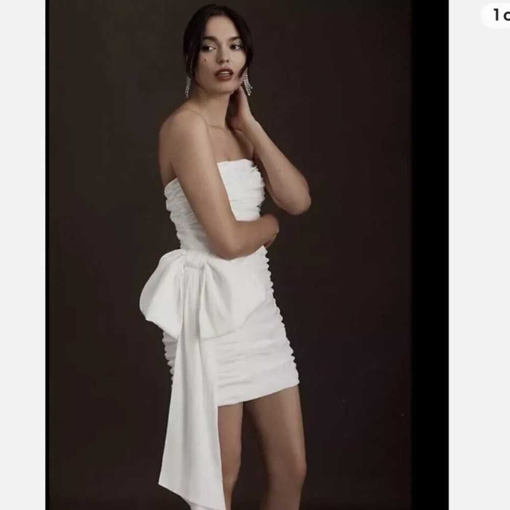 Hutch White Strapless Wedding Dress